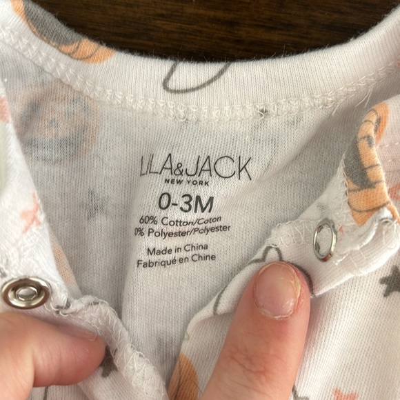 Ghost / Pumkin Footie With Hat - Picture 6 of 6